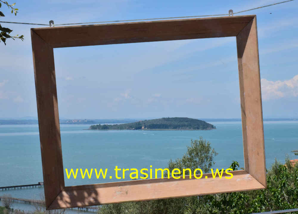 la finestra sul Lago Trasimeno